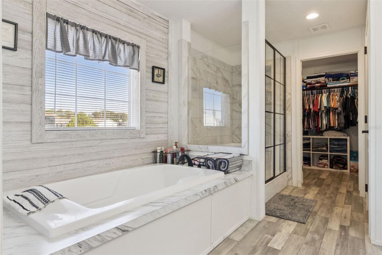 1193 NW 12th Lane, Lake Panasoffkee, FL 33538 Photo