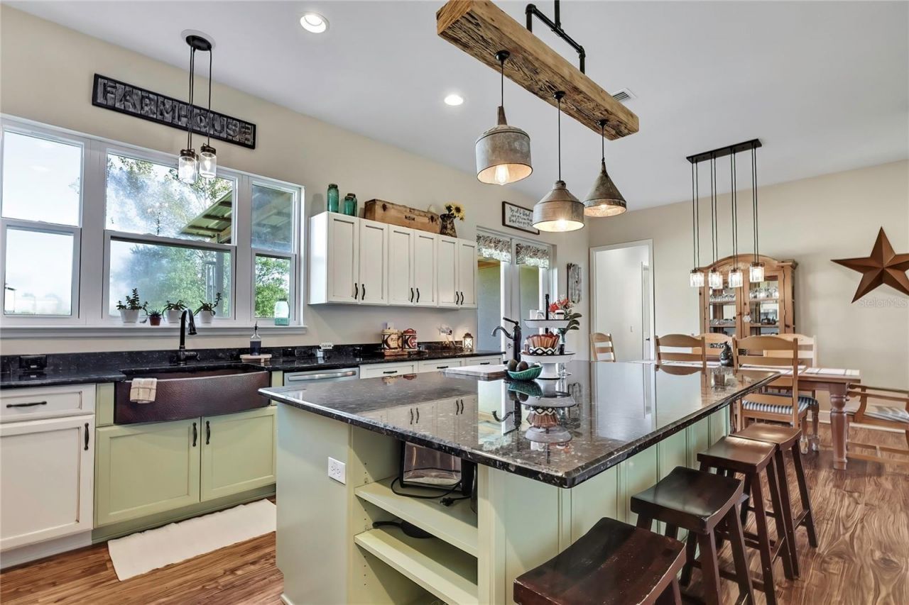 36431 Florrie Mae Lane, Dade City, FL 33523 Photo