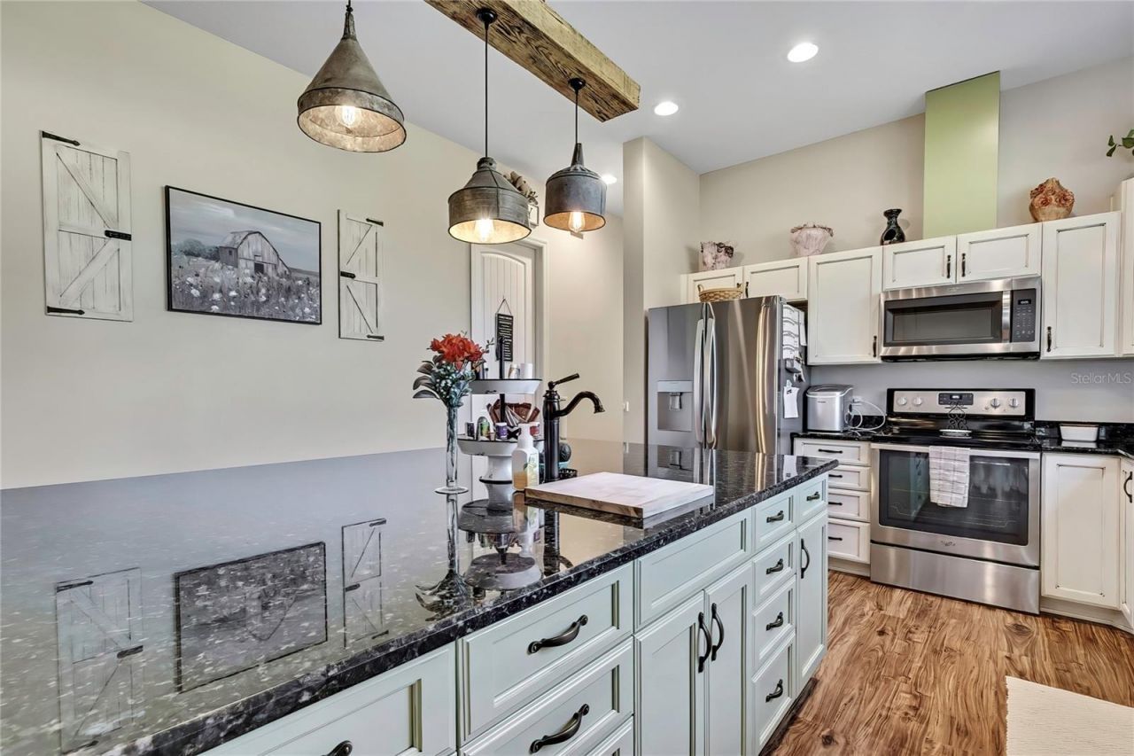 36431 Florrie Mae Lane, Dade City, FL 33523 Photo