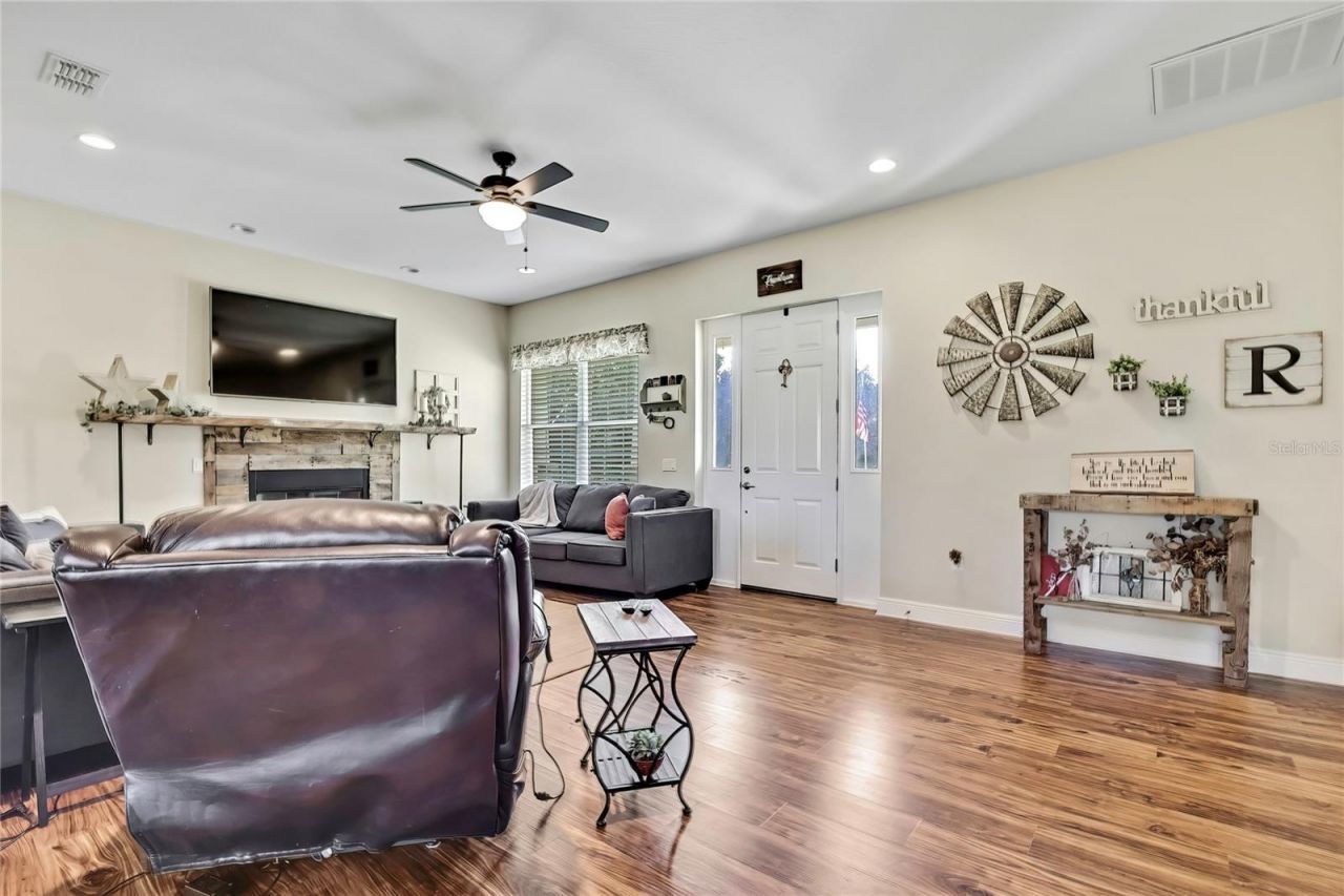 36431 Florrie Mae Lane, Dade City, FL 33523 Photo