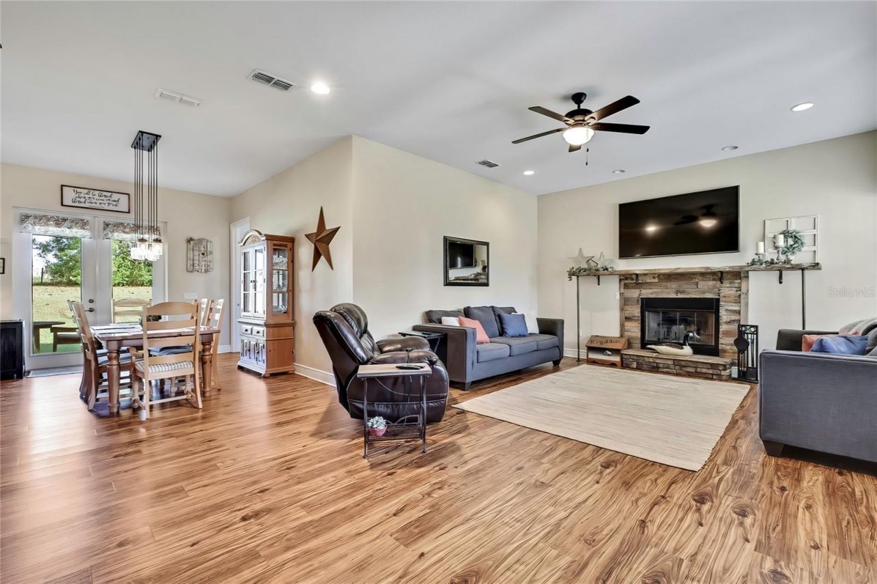 36431 Florrie Mae Lane, Dade City, FL 33523 Photo