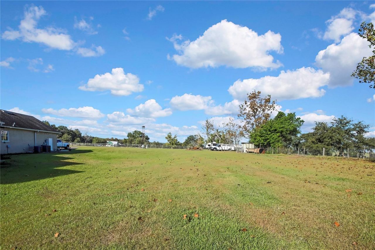 36431 Florrie Mae Lane, Dade City, FL 33523 Photo