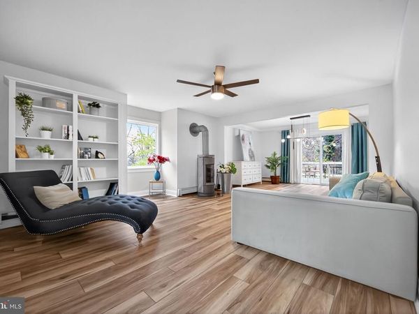 575 W VALLEY ROAD, WAYNE, PA 19087