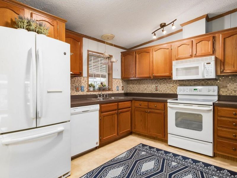 4344 Brett Lane, Columbus, OH 43207 Photo 13