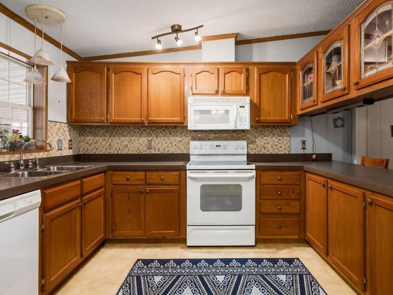 4344 Brett Lane, Columbus, OH 43207 Photo 14