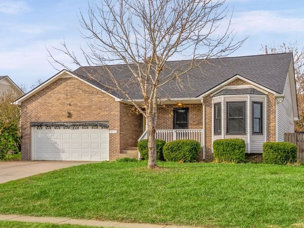 3116 Twelve Oaks Blvd, Clarksville, TN 37042