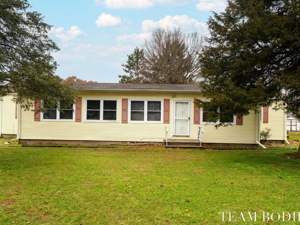 42658 82nd Avenue, Decatur, MI 49045