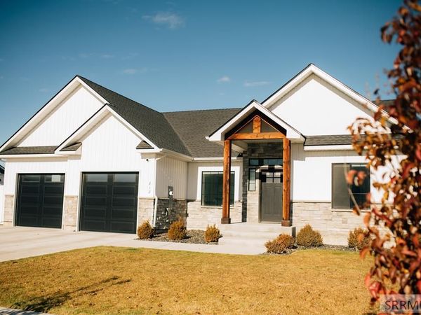 818 E 1475 N, SHELLEY, ID 83274