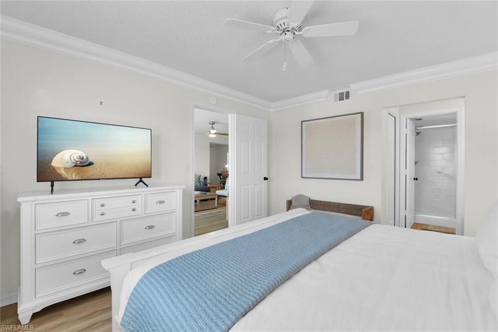10682 Gulf Shore Dr, Unit C205, Naples, FL 34108 Photo