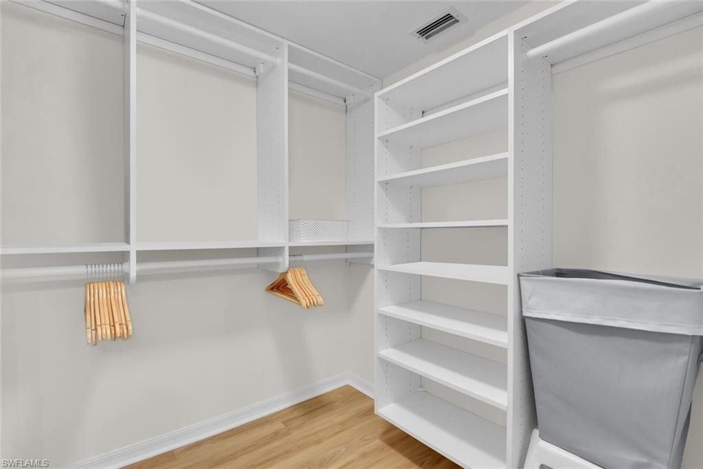 10682 Gulf Shore Dr, Unit C205, Naples, FL 34108 Photo