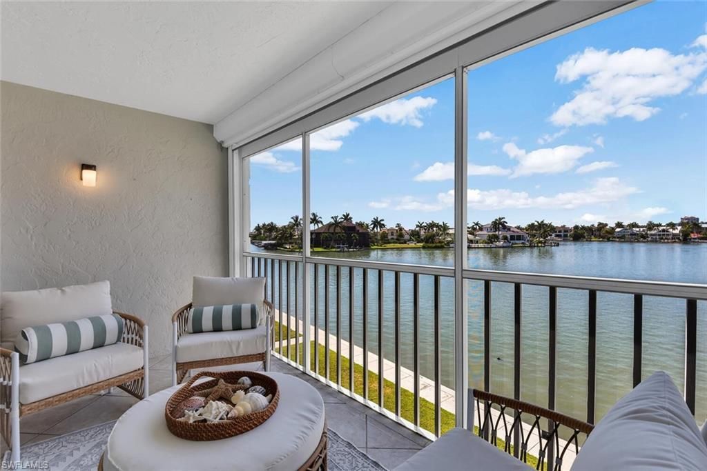 10682 Gulf Shore Dr, Unit C205, Naples, FL 34108 Photo