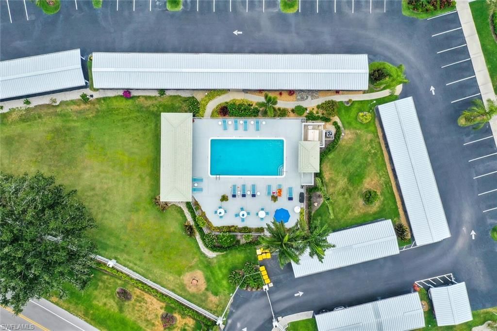 10682 Gulf Shore Dr, Unit C205, Naples, FL 34108 Photo