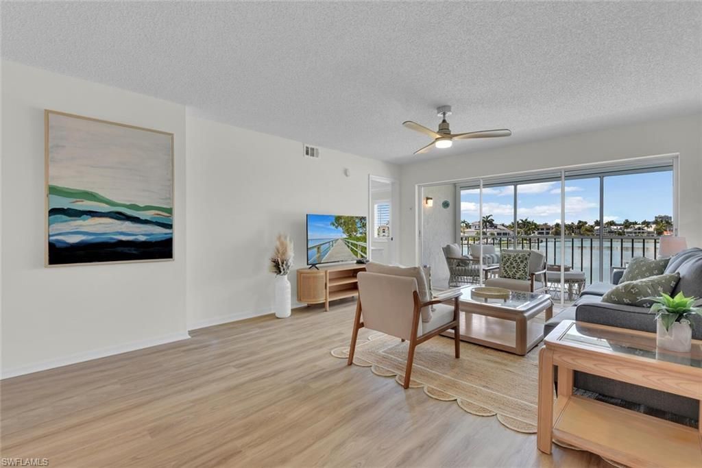 10682 Gulf Shore Dr, Unit C205, Naples, FL 34108 Photo
