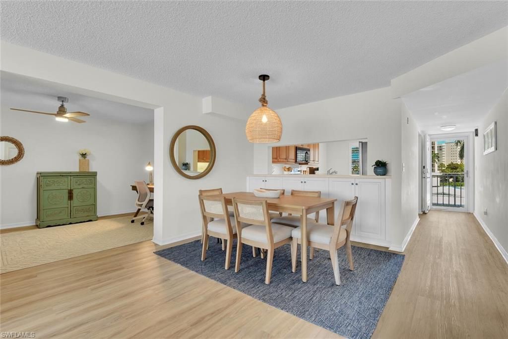 10682 Gulf Shore Dr, Unit C205, Naples, FL 34108 Photo