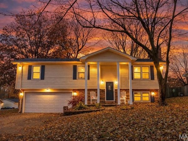 908 E Cottonwood Lane, Dexter, MO 63841