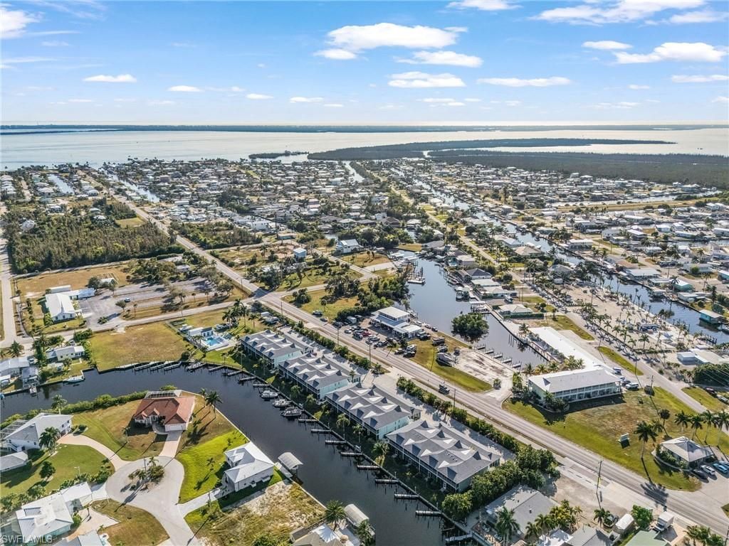 2888 Oleander St, Unit C4, Saint James City, FL 33956 Photo