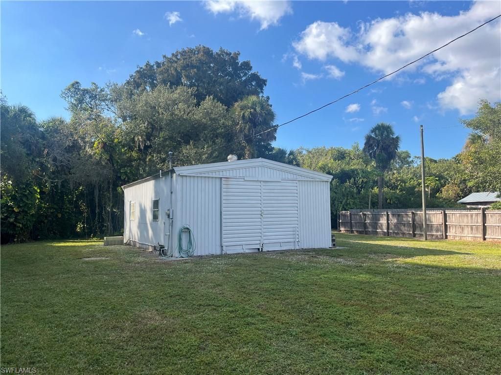 1345 Barrett Rd, North Fort Myers, FL 33903 Photo