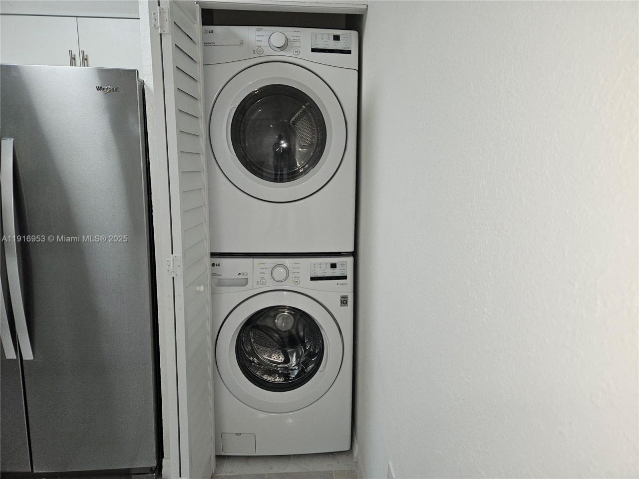 311 W Park Dr, Unit 101-13, Miami, FL 33172 Photo