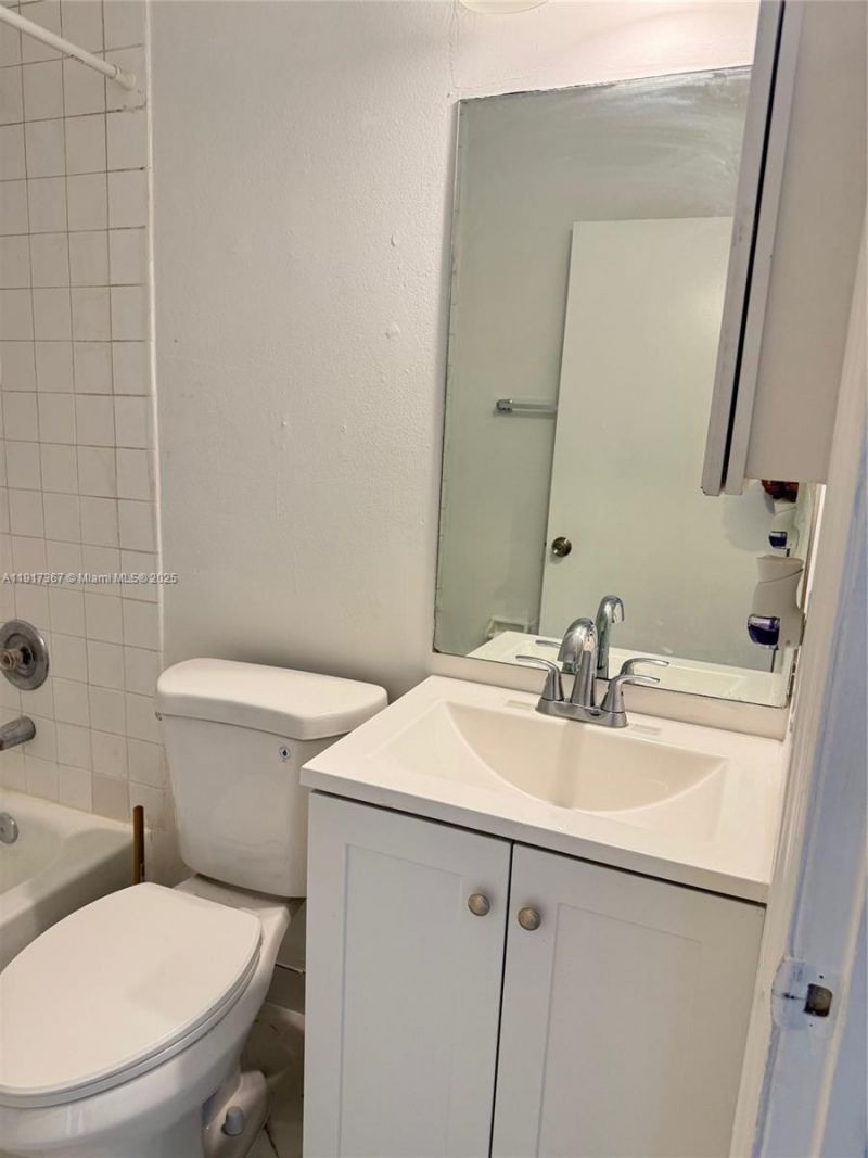 8419 SW 209th St, Cutler Bay, FL 33189 Photo