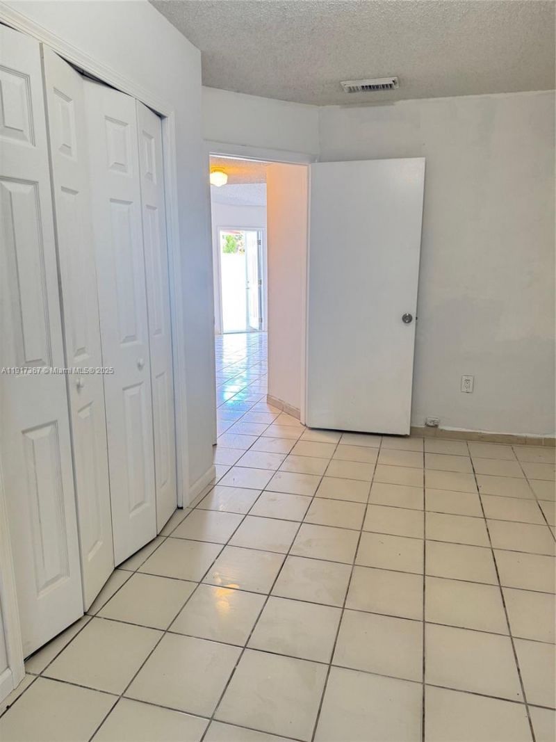 8419 SW 209th St, Cutler Bay, FL 33189 Photo