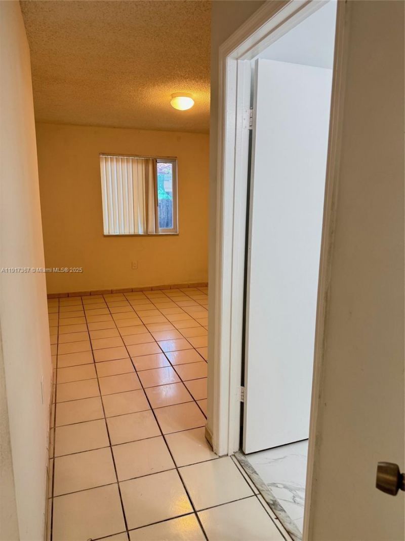 8419 SW 209th St, Cutler Bay, FL 33189 Photo