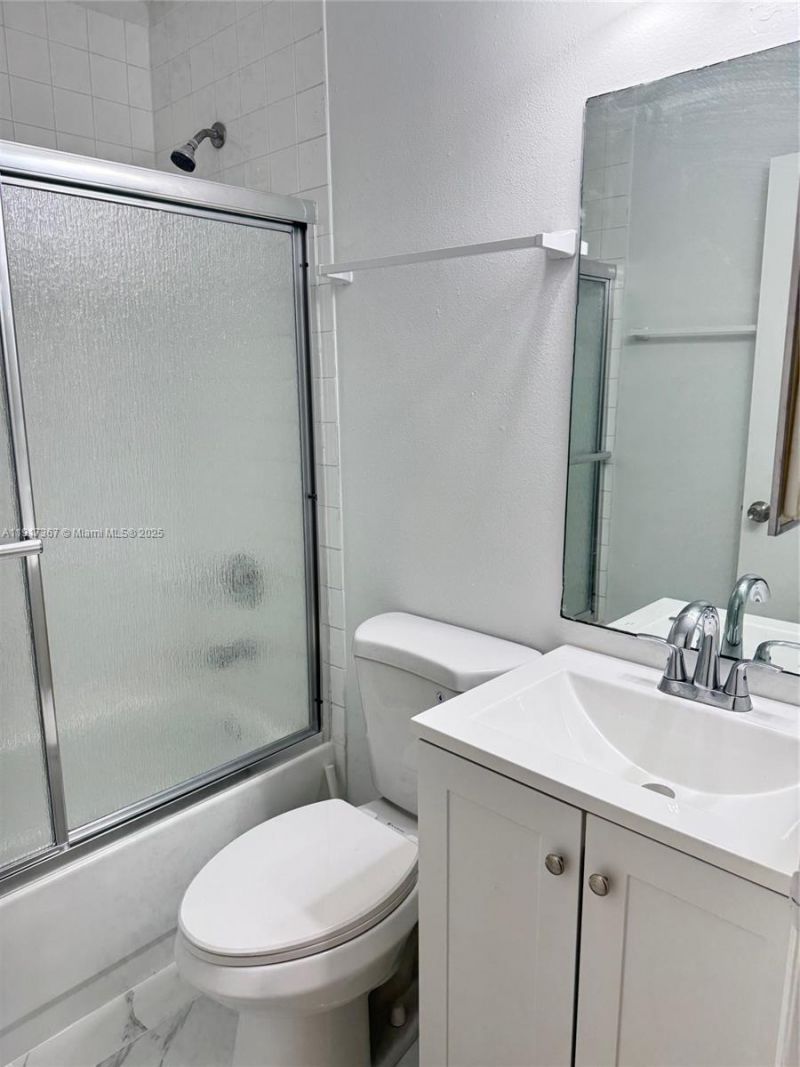 8419 SW 209th St, Cutler Bay, FL 33189 Photo