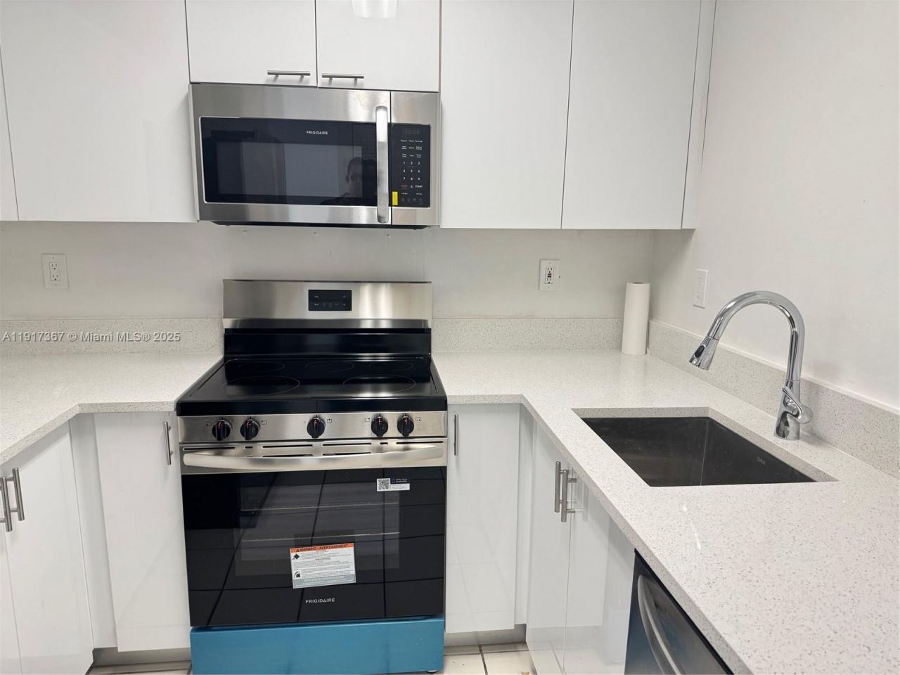 8419 SW 209th St, Cutler Bay, FL 33189 Photo