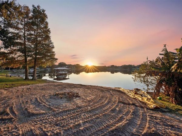 E CROOKED LAKE DRIVE, EUSTIS, FL 32726