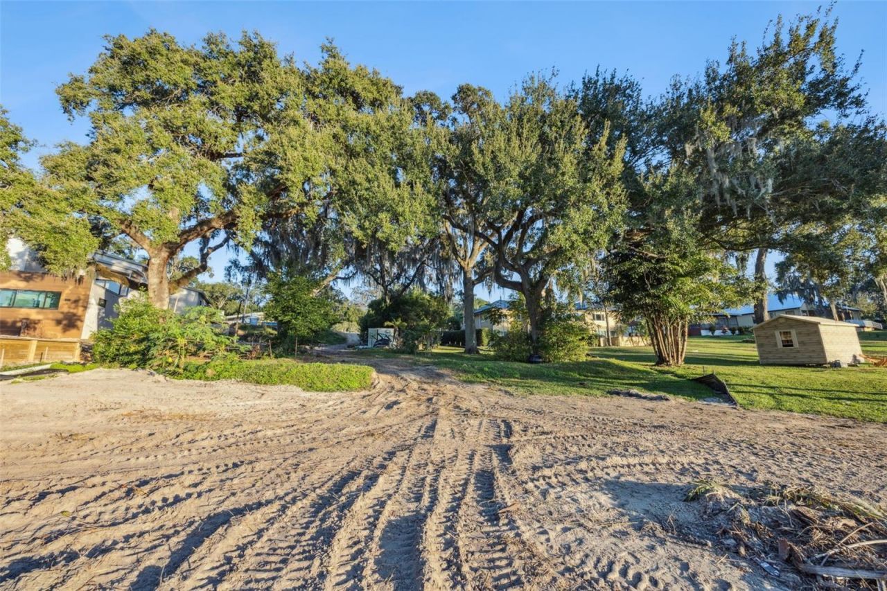 E Crooked Lake Drive, Eustis, FL 32726 Photo