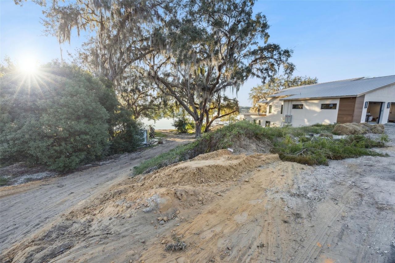 E Crooked Lake Drive, Eustis, FL 32726 Photo