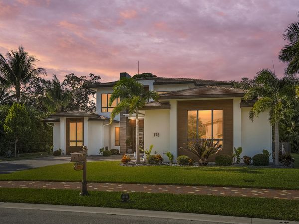 178 SE Via Lago Garda, Port Saint Lucie, FL 34952