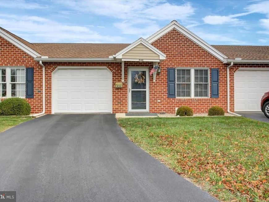 733 Fireside Drive, Shippensburg, PA 17257 Main Photo