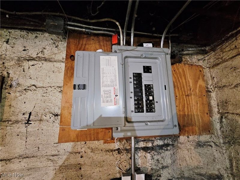 14615 Westropp Avenue, Cleveland, OH 44110 Photo 31