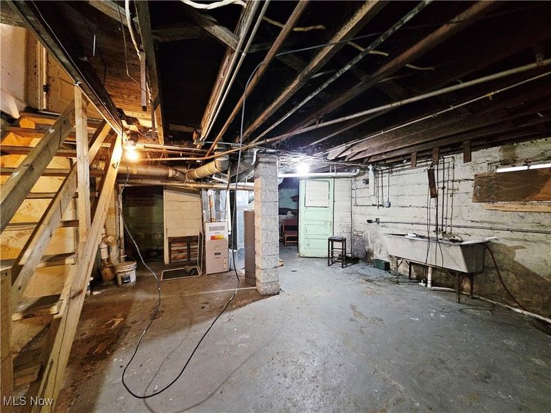 14615 Westropp Avenue, Cleveland, OH 44110 Photo 32