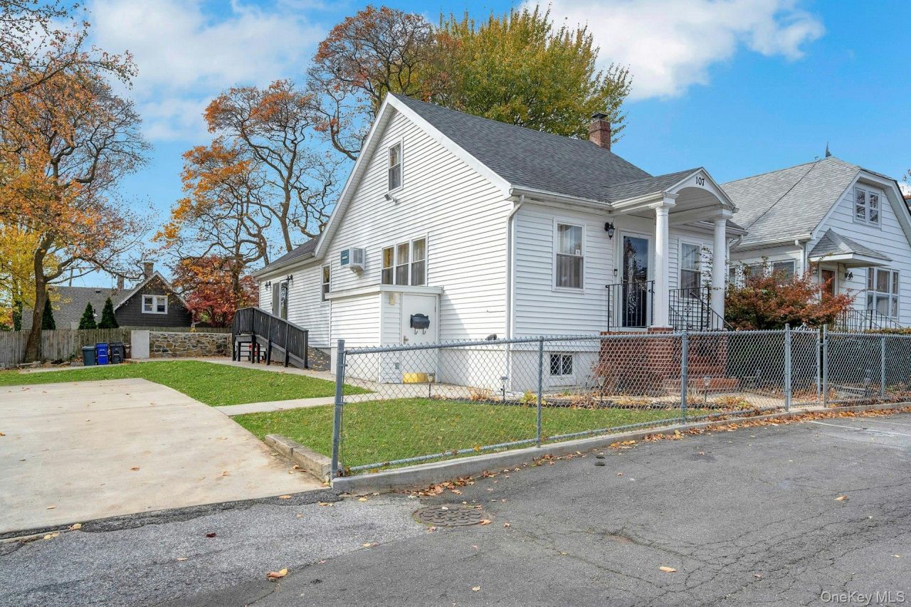 107e Edgewater Park, Unit 107E, Bronx, NY 10465 Main Photo