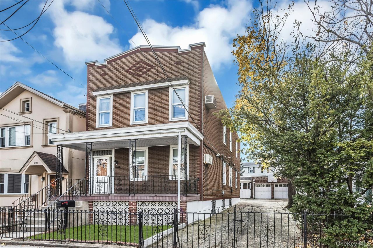 61-22 56th Drive, Maspeth, NY 11378 Main Photo