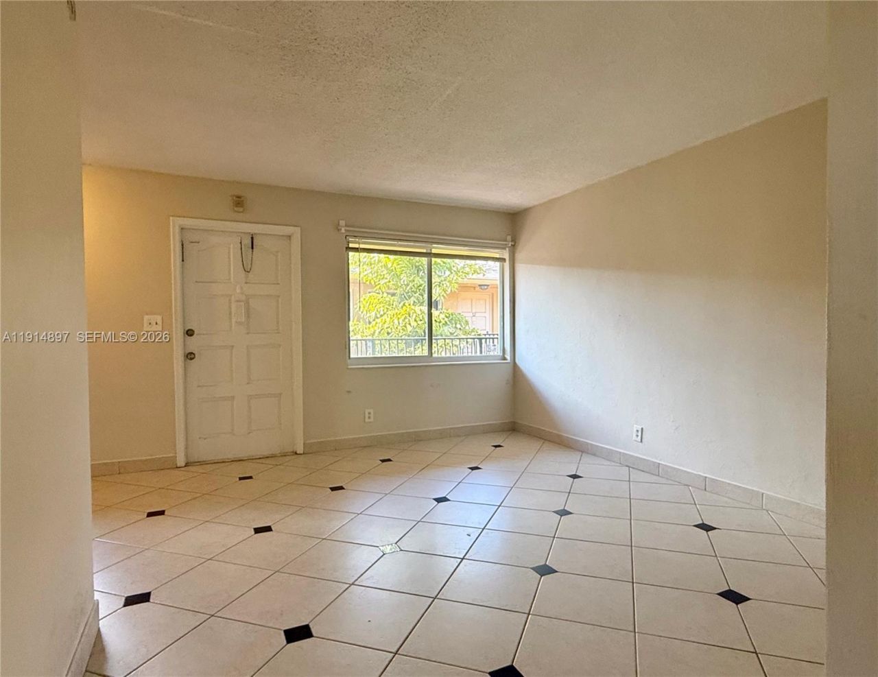 1733 Mayo St, Unit 9, Hollywood, FL 33020 Photo