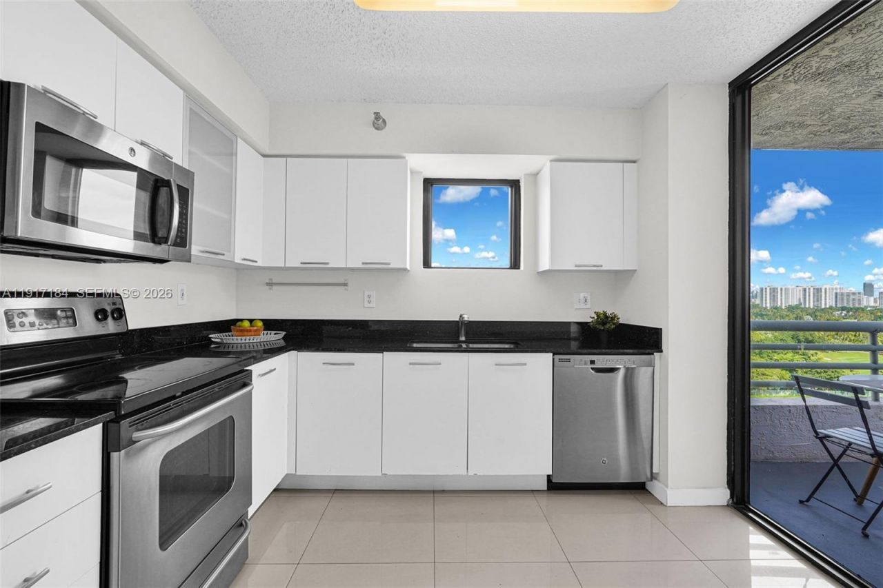 3300 NE 191st St, Unit 1007, Aventura, FL 33180 Photo