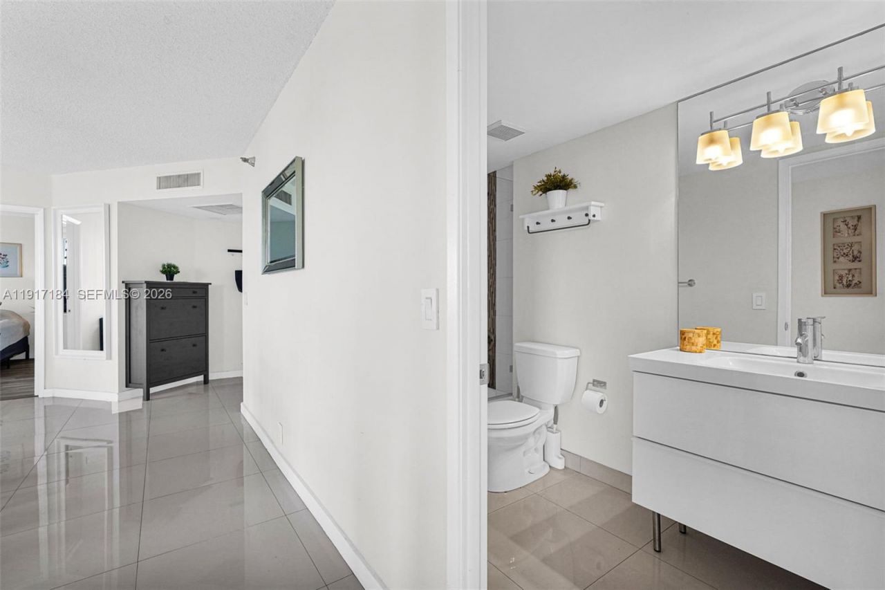 3300 NE 191st St, Unit 1007, Aventura, FL 33180 Photo