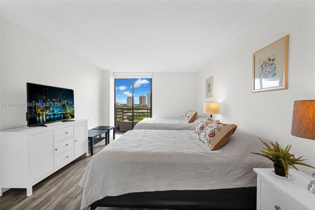 3300 NE 191st St, Unit 1007, Aventura, FL 33180 Photo