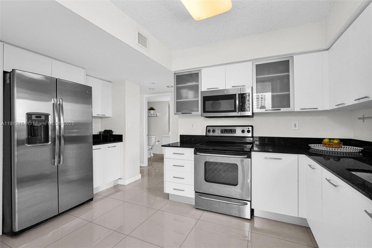 3300 NE 191st St, Unit 1007, Aventura, FL 33180 Photo