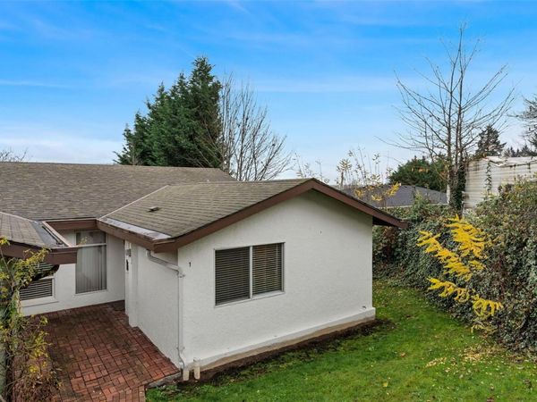 6172 Alington Rd, Unit 1, Duncan, BC V9L 2E9