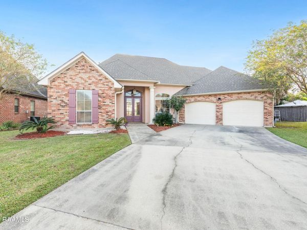 112 Port Royal Circle, Lafayette, LA 70508