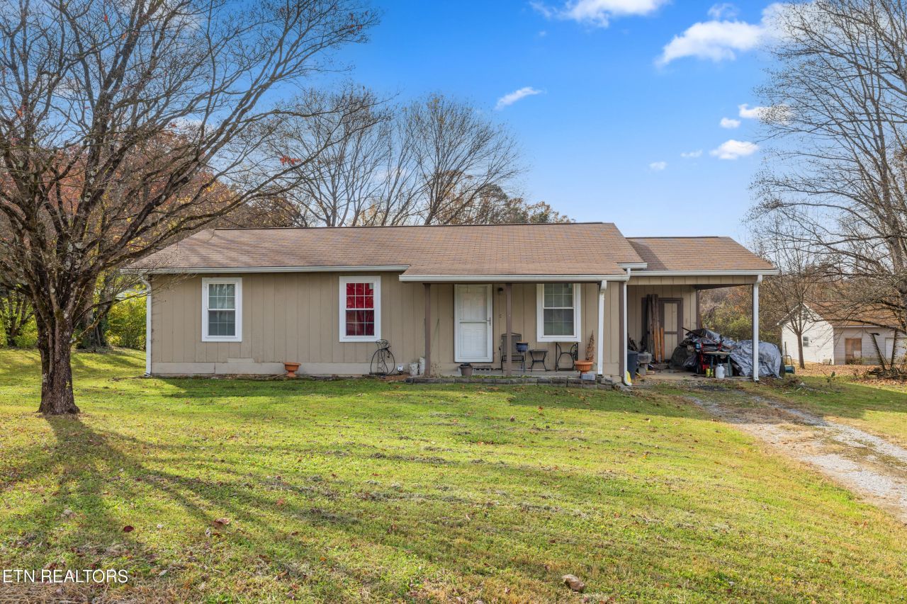 3473 Russellwood Drive, Rockford, TN 37853 Main Photo