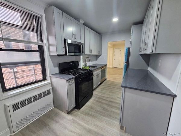 150-11 72 Road, Unit 4D, Flushing, NY 11367