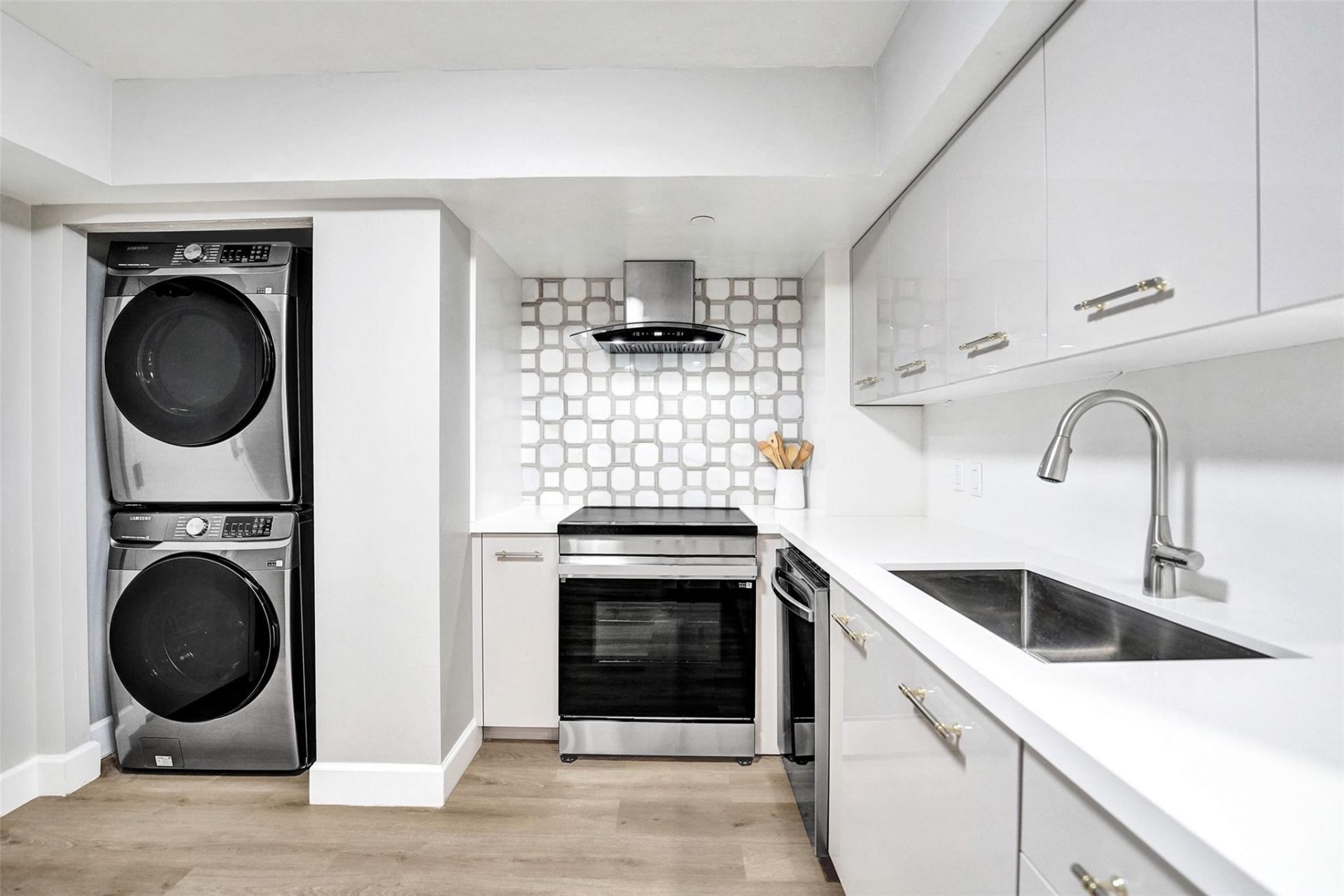 3200 Port Royale Drive, Unit 905, Fort Lauderdale, FL 33308 Photo