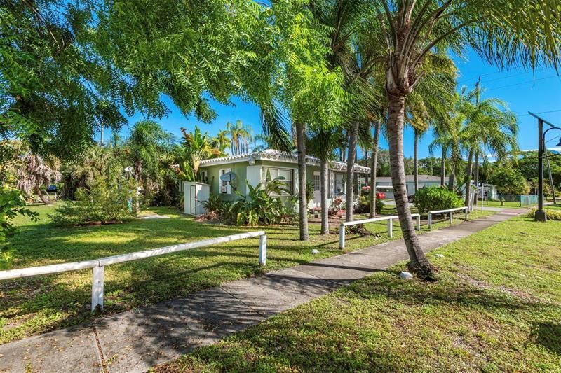 302 SW 15th St, Dania Beach, FL 33004 Photo