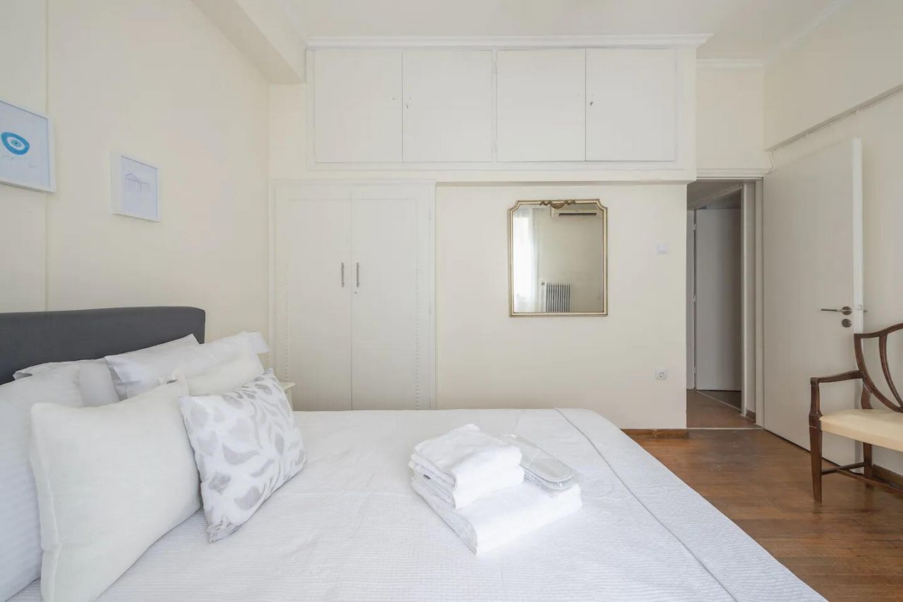 33 Makriyanni, Out Of Country, Ou 00000 Photo