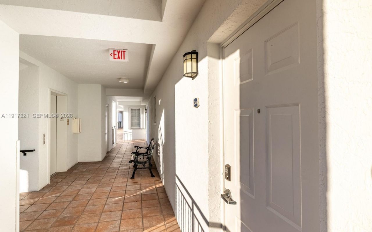 3255 NE 184th St, Unit 12406, Aventura, FL 33160 Photo