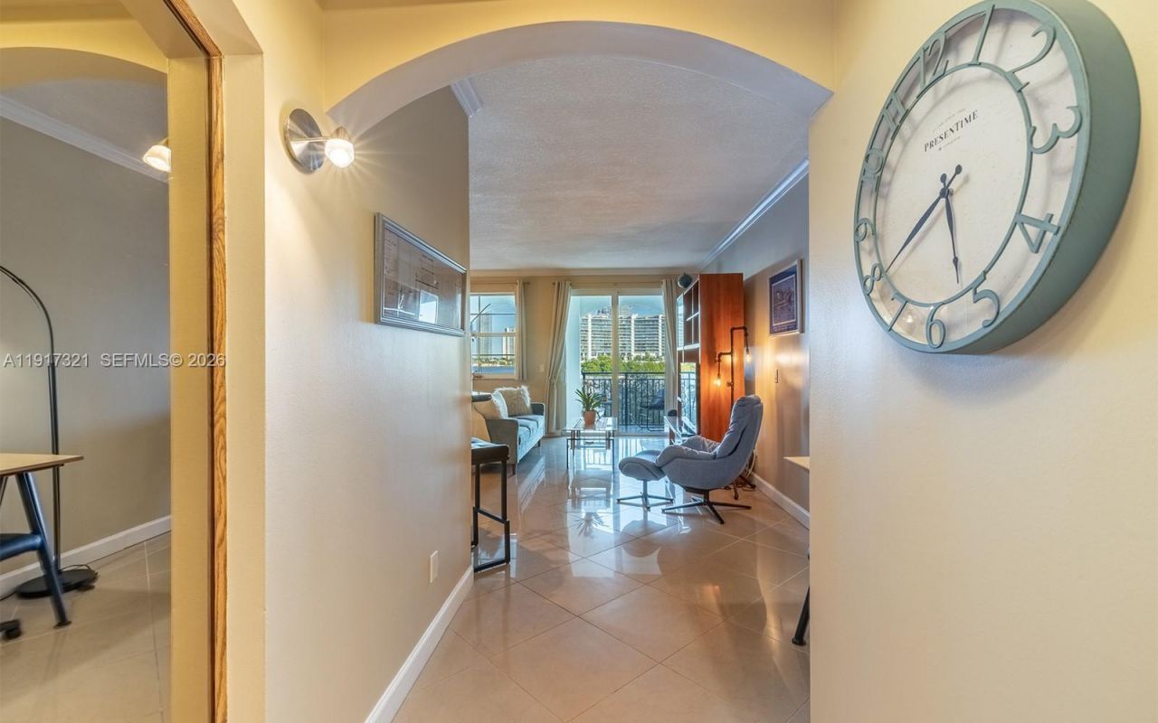 3255 NE 184th St, Unit 12406, Aventura, FL 33160 Photo